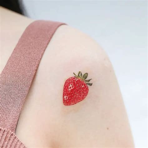 tatuajes de fresas|125 increíbles ideas de tatuajes para fresas que。